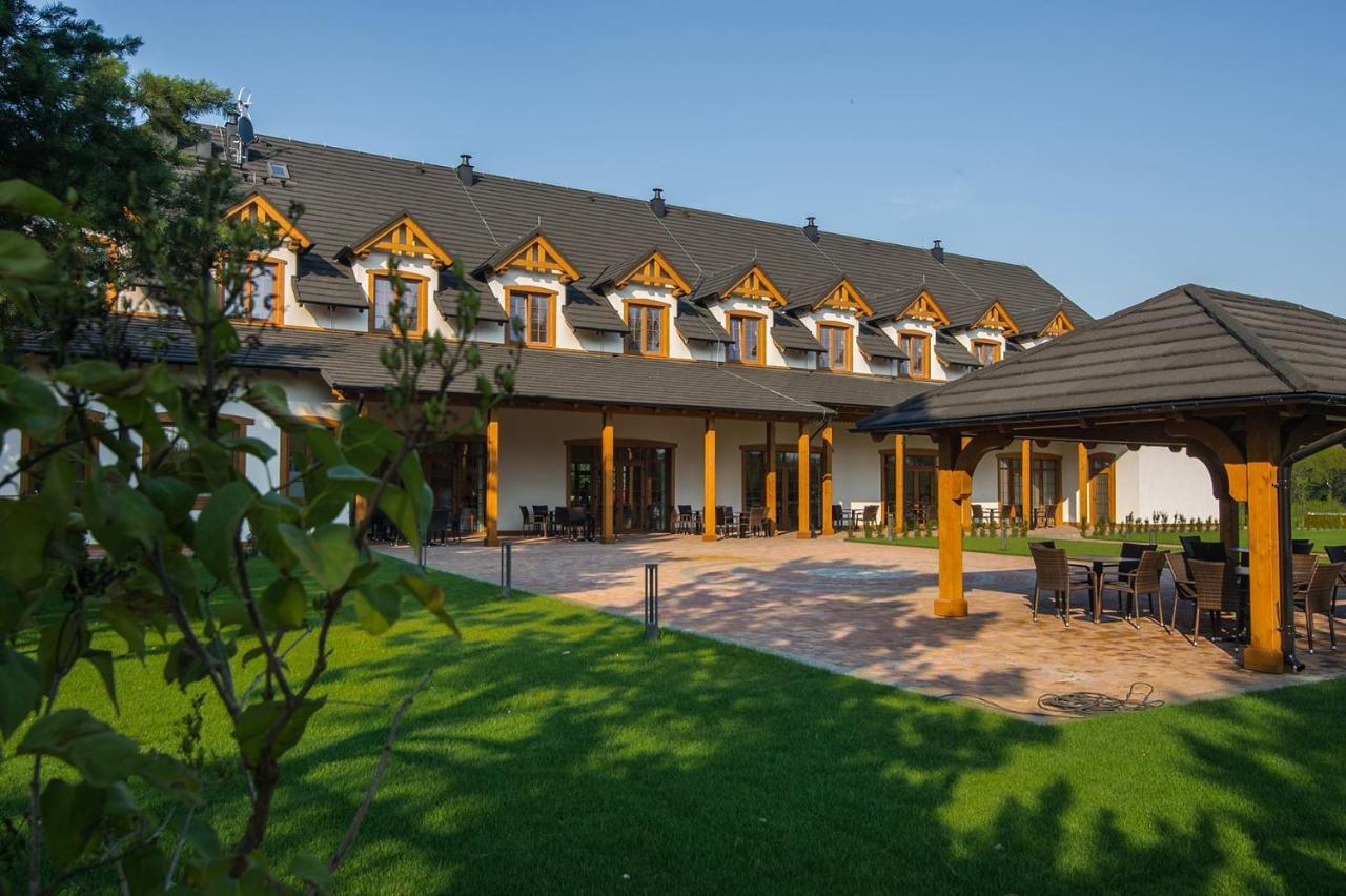 Hotel Nowa Holandia Ельблонг Екстер'єр фото